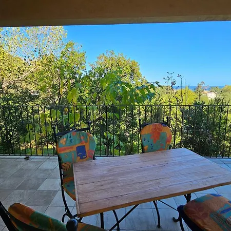 Holiday home Myrtha- Piscine A Partager-wifi - Vue Mer- A Pieds *